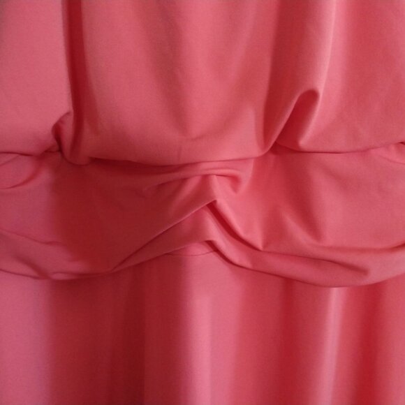 BNWT VALERIE BERTINELLI HALTER STYLE SHORT DRESS BEAUTIFUL CORAL SIZE 14 - Picture 4 of 8